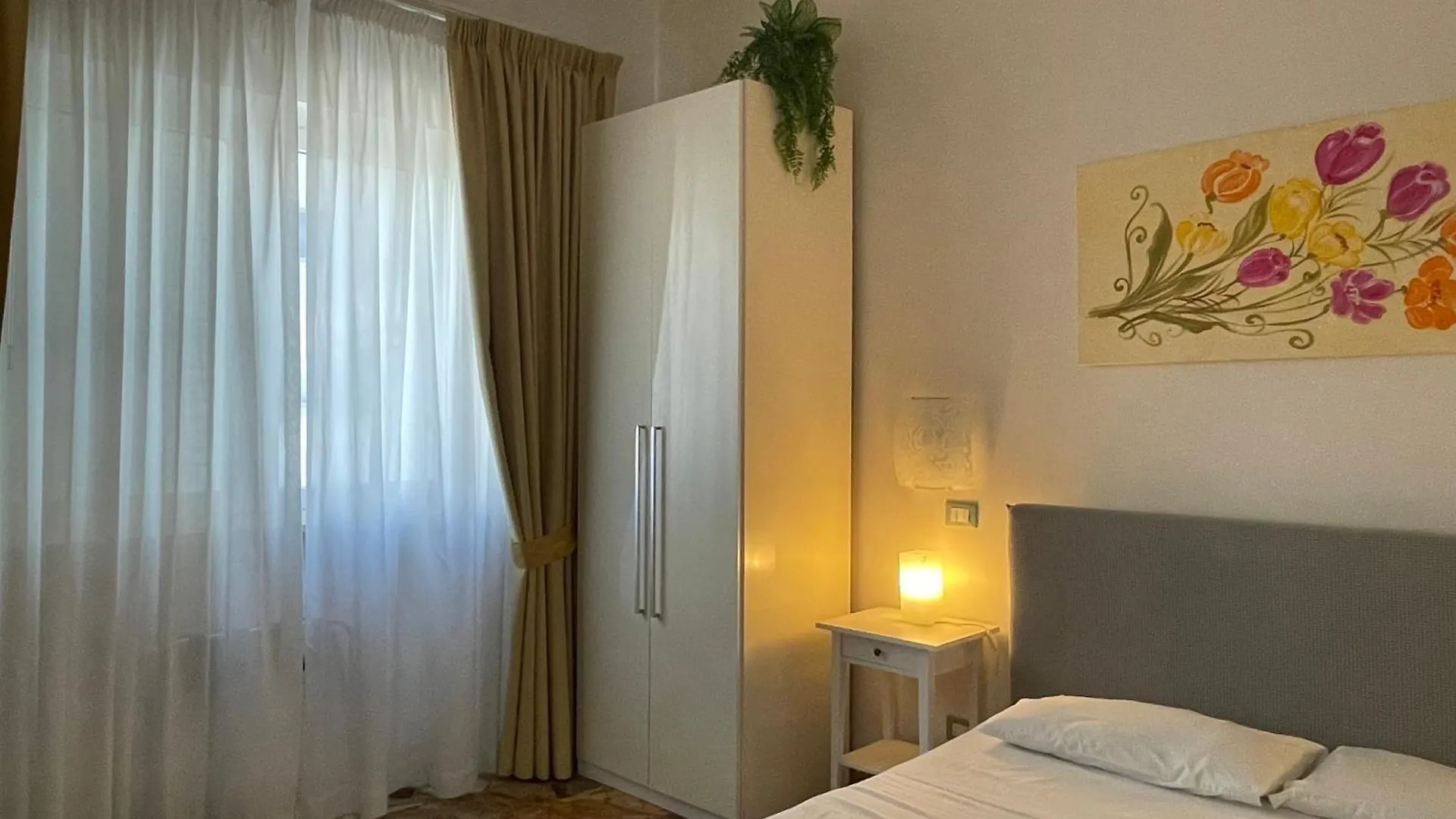 Maison d'hôtes Hotel Il Giardino Di Flora Con Piscina à Lecce